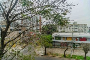 Image 12 - 926371
