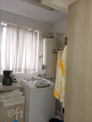 Image 21 - 926394