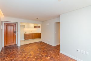 Image 4 - 926402