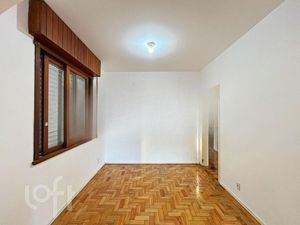 Image 21 - 926430