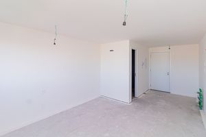 Image 4 - 926464