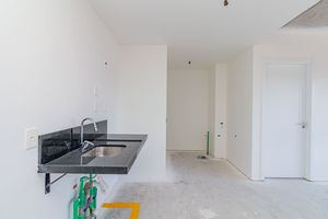 Image 21 - 926479