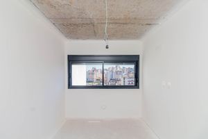 Image 11 - 926480