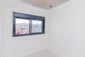 Image 17 - 926480