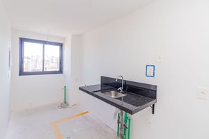 Image 21 - 926480