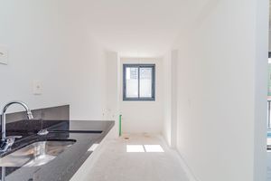 Image 26 - 926481