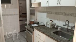 Image 6 - 926490