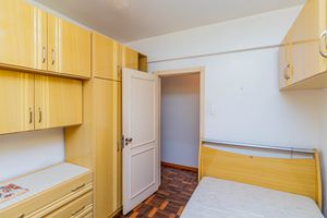 Image 19 - 926494
