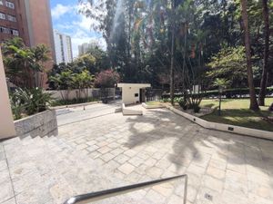 Image 53 - 926500