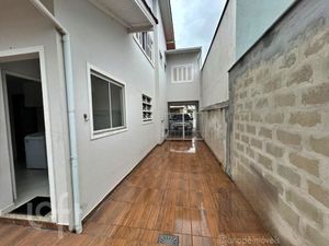 Image 11 - 926512