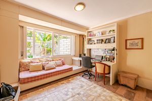 Image 34 - 926524