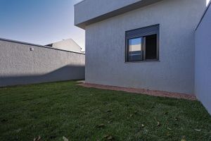 Image 39 - 926526