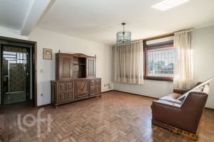 Image 21 - 926528