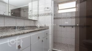 Image 7 - 926545