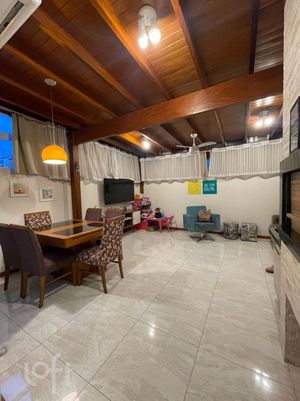 Image 21 - 926546