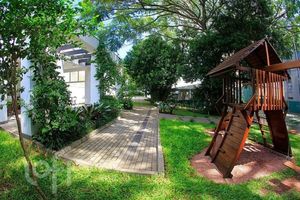 Image 9 - 926560