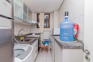 Image 16 - 926561
