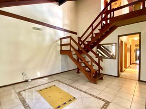 Image 30 - 926568
