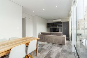 Image 26 - 926570