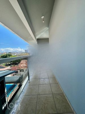 Image 35 - 926571
