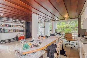 Image 37 - 926576