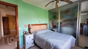 Image 19 - 926586