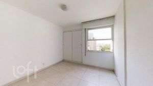Image 3 - 926587
