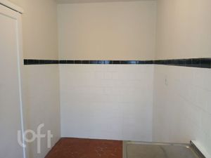 Image 8 - 926591