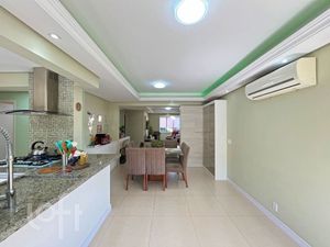 Image 11 - 926600