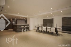 Image 11 - 926601