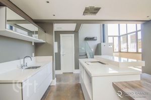 Image 4 - 926601