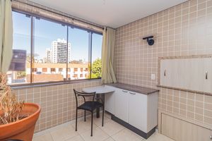 Image 4 - 926612