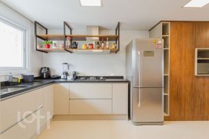 Image 14 - 926624