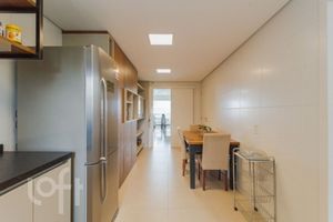 Image 17 - 926624