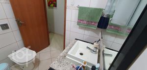 Image 19 - 926638
