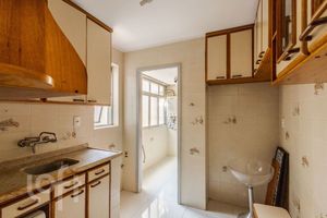 Image 33 - 926662