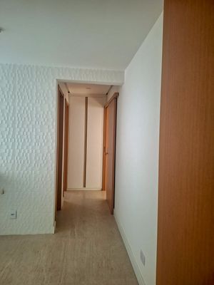 Image 8 - 926665