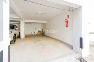 Image 20 - 926665