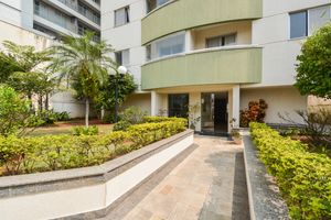 Image 9 - 926670