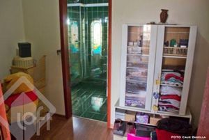 Image 21 - 926733
