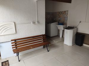 Image 9 - 926737