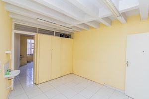 Image 11 - 926749