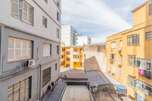 Image 9 - 926749
