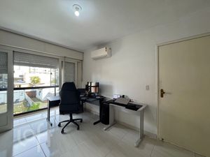 Image 11 - 926752