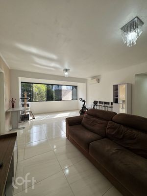 Image 19 - 926752