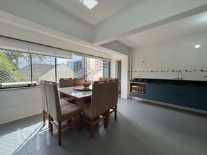 Image 1 - 926752