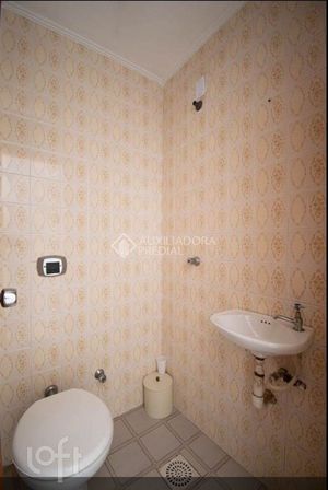 Image 15 - 926758