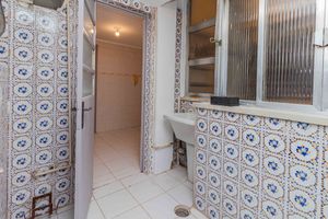 Image 31 - 926761