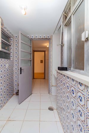 Image 33 - 926761