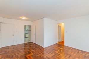 Image 4 - 926767